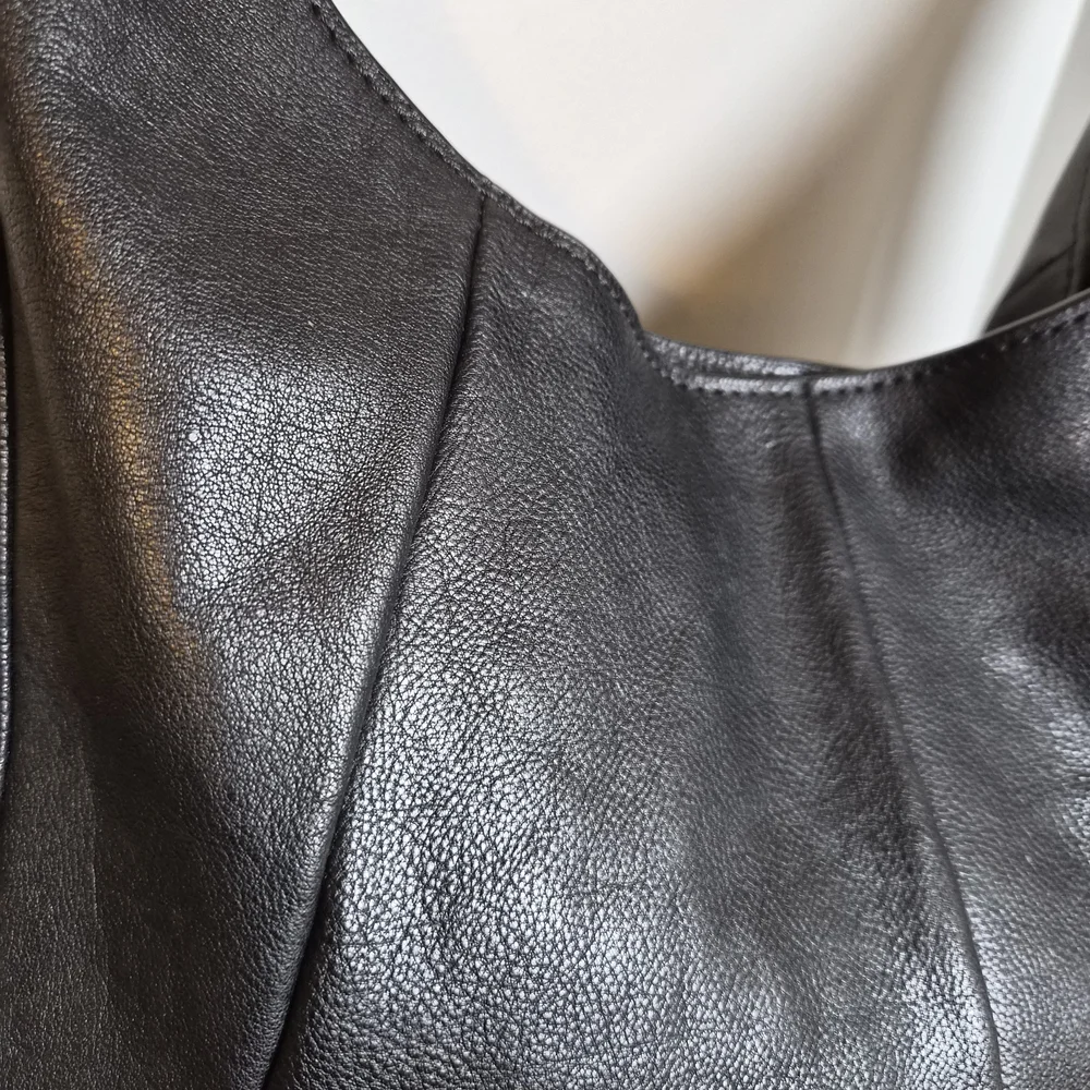 Frye Jackie Black And Brown Leather Hobo Bag - Picture 2 of 10